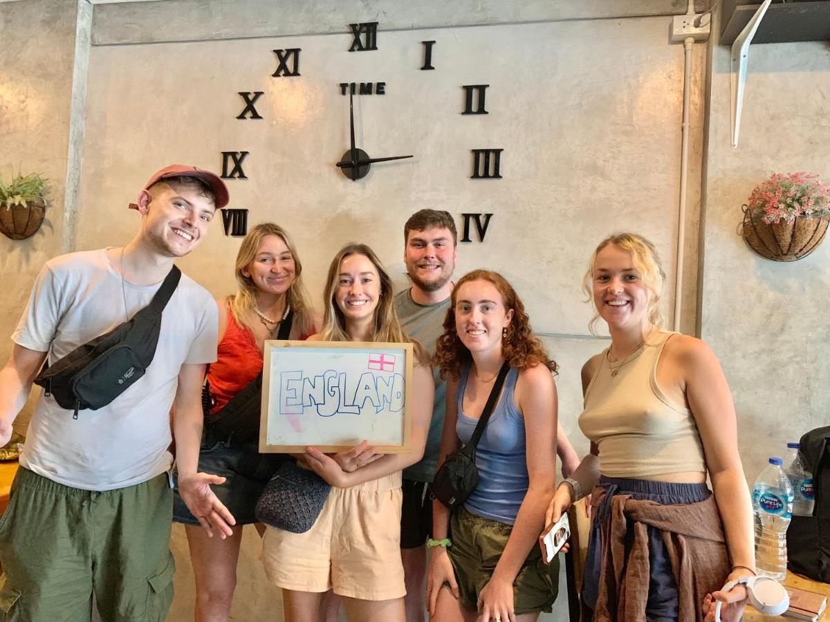 צ'יאנג מאי Doze Hostel מראה חיצוני תמונה