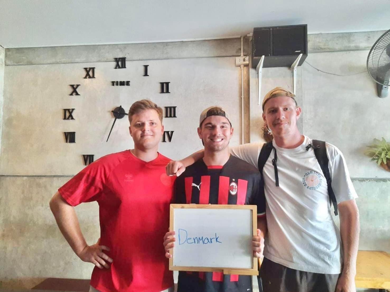 צ'יאנג מאי Doze Hostel מראה חיצוני תמונה