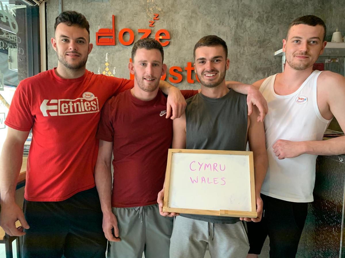 צ'יאנג מאי Doze Hostel מראה חיצוני תמונה